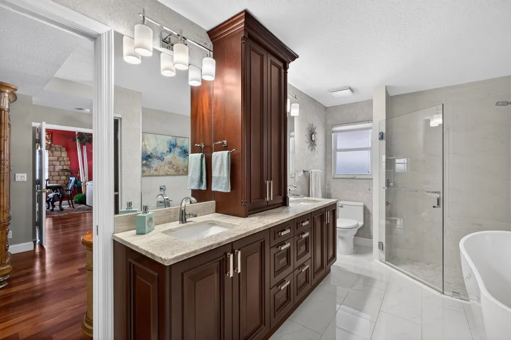 5137 Elpine Way Riviera Beach, FL 33418