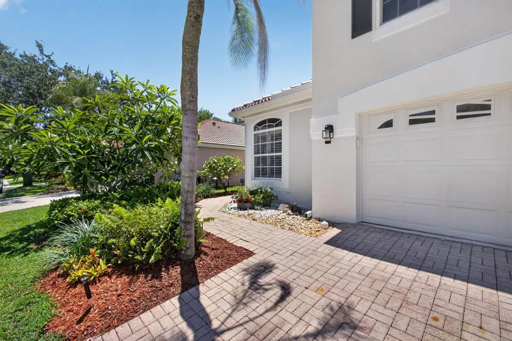 5137 Elpine Way Riviera Beach, FL 33418
