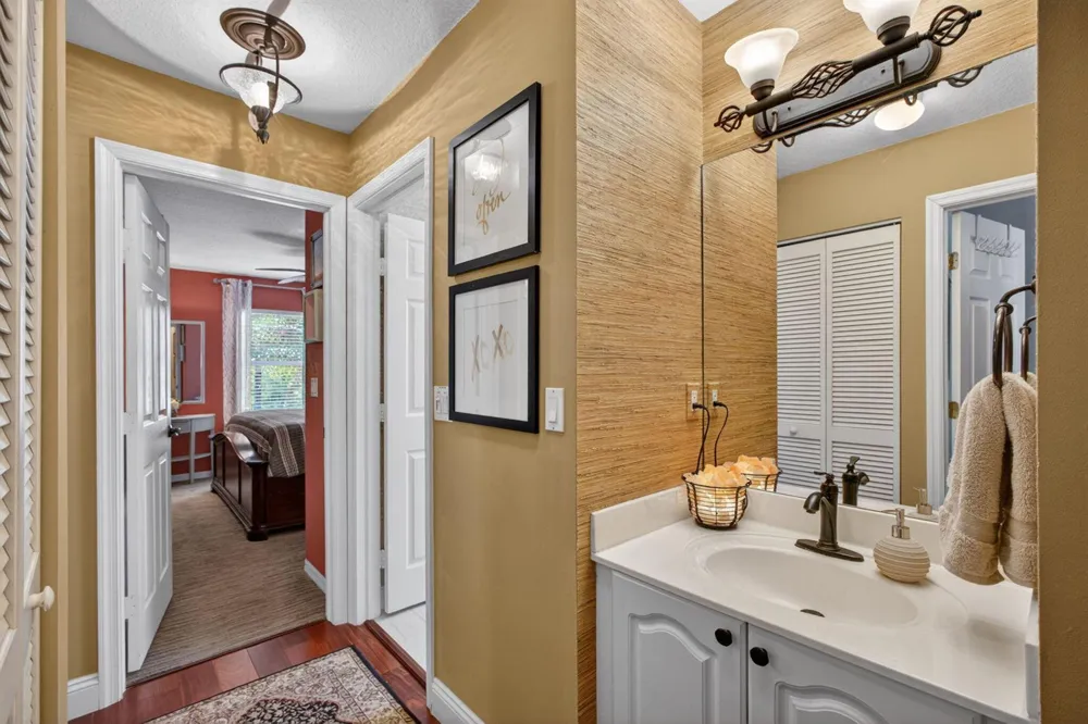 5137 Elpine Way Riviera Beach, FL 33418