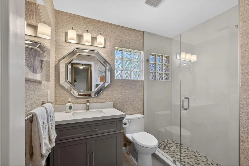 5137 Elpine Way Riviera Beach, FL 33418