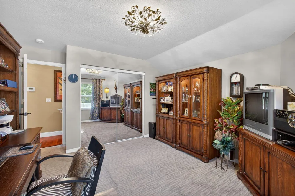 5137 Elpine Way Riviera Beach, FL 33418