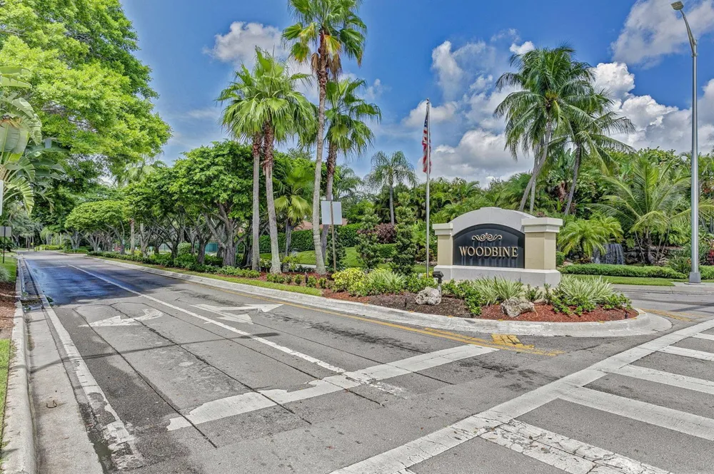 5137 Elpine Way Riviera Beach, FL 33418
