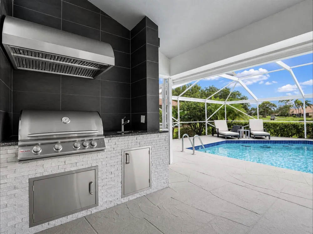 2 Old Fence Road Palm Beach Gardens, FL 33418