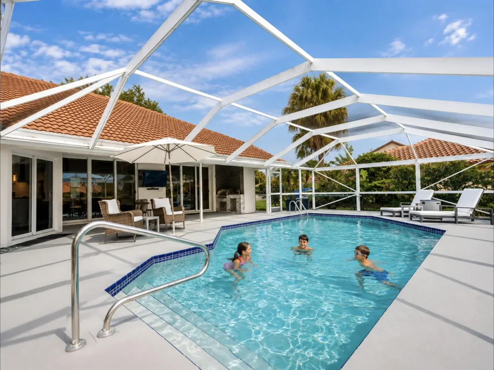 2 Old Fence Road Palm Beach Gardens, FL 33418