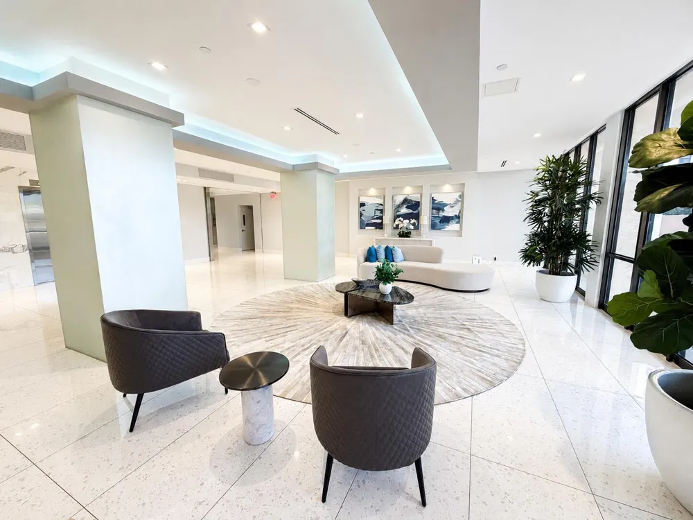 20301 W Country Club Drive #329 Aventura, FL 33180