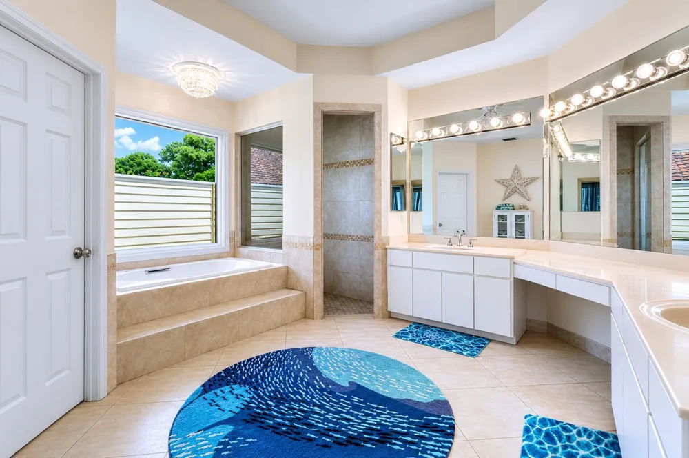 8926 SE North Passage Way Jupiter, FL 33469