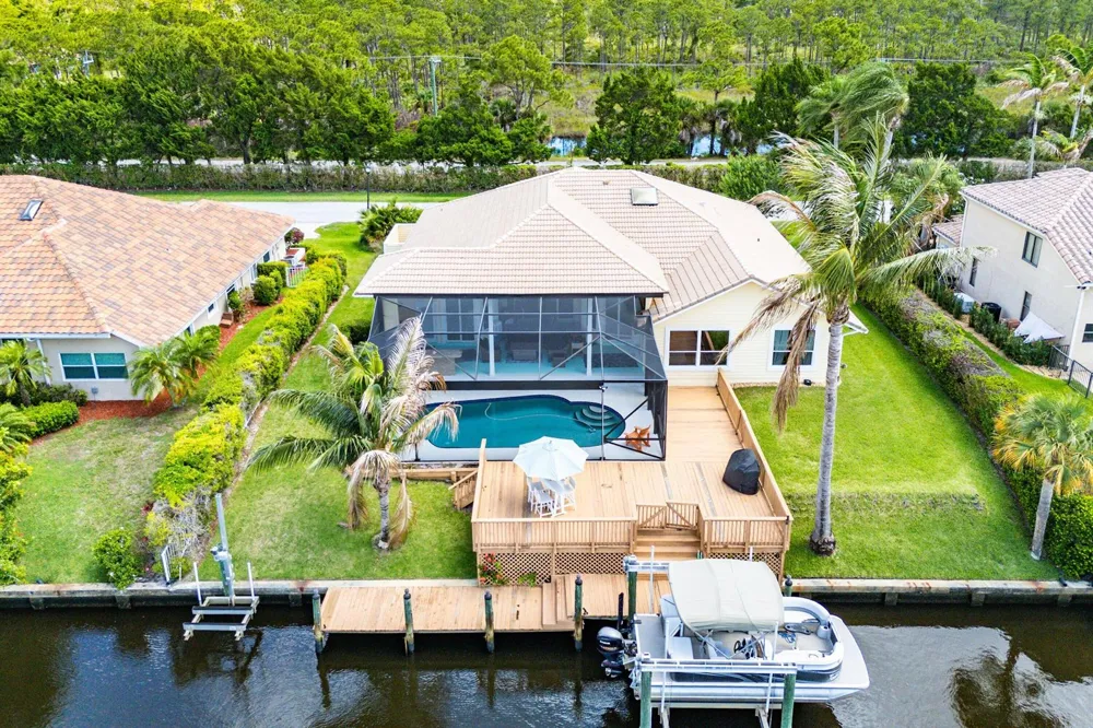 8926 SE North Passage Way Jupiter, FL 33469