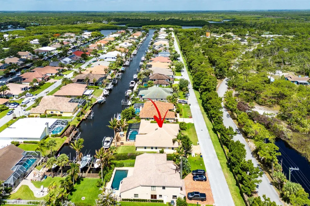 8926 SE North Passage Way Jupiter, FL 33469