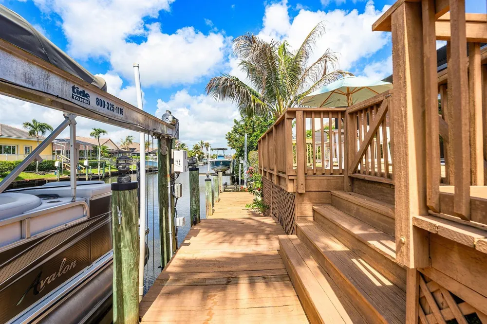 8926 SE North Passage Way Jupiter, FL 33469
