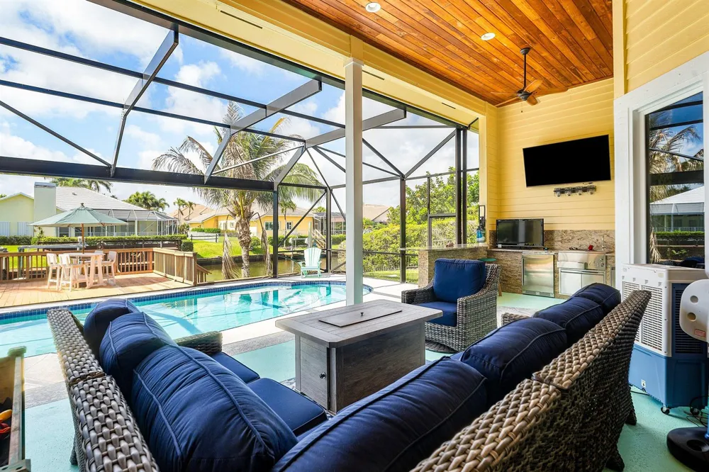 8926 SE North Passage Way Jupiter, FL 33469