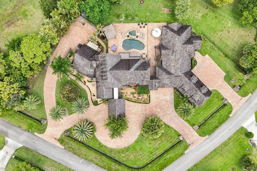 14900 Stirrup Lane Wellington, FL 33414