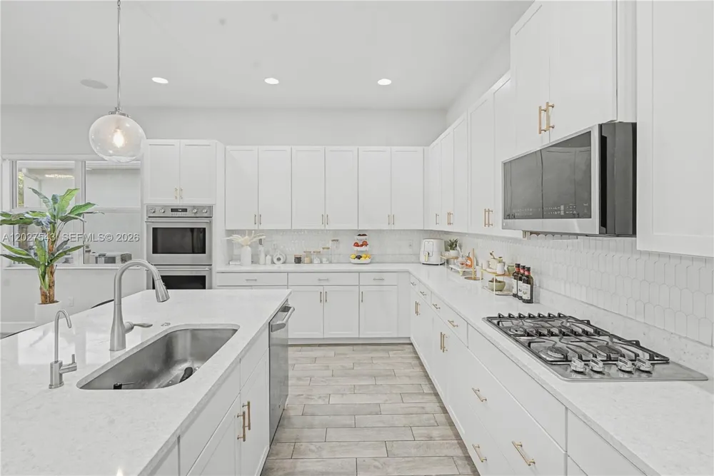 15943 Whippoorwill CIR Westlake, FL 33470