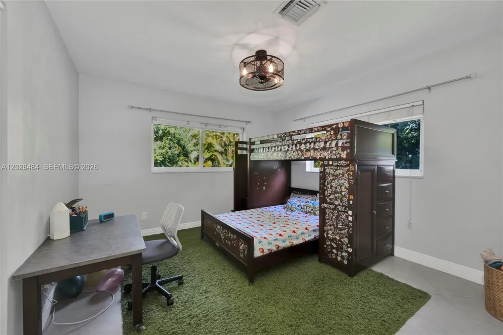 6970 SW 124th St Pinecrest, FL 33156
