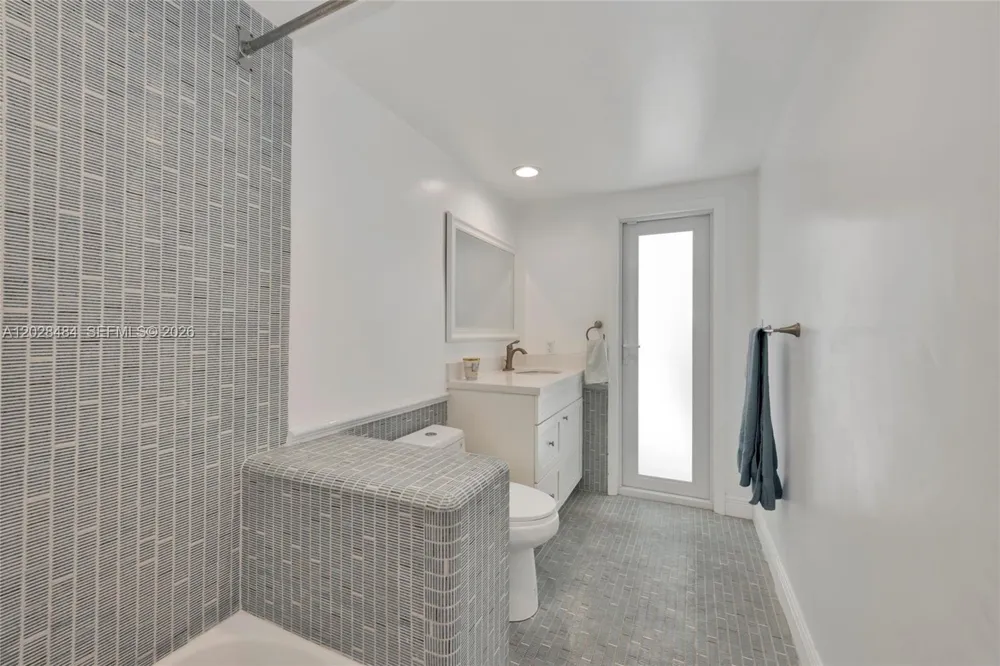 6970 SW 124th St Pinecrest, FL 33156