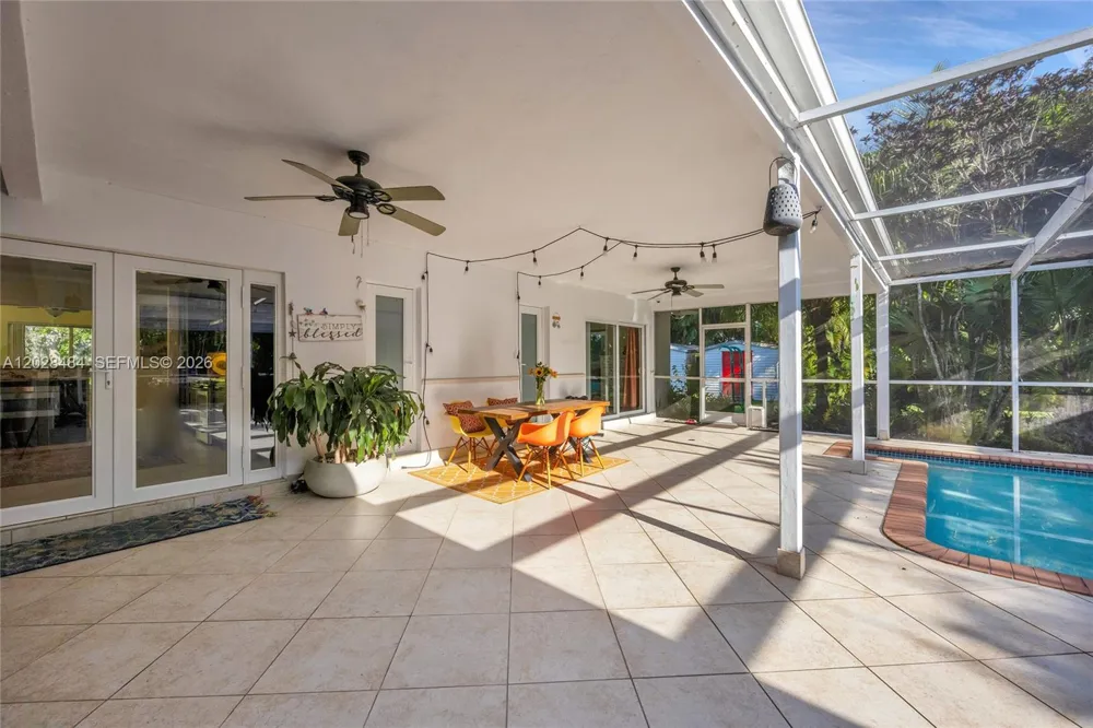 6970 SW 124th St Pinecrest, FL 33156