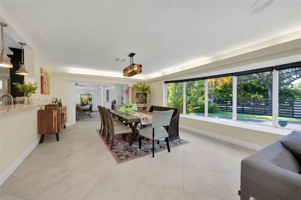 6970 SW 124th St Pinecrest, FL 33156
