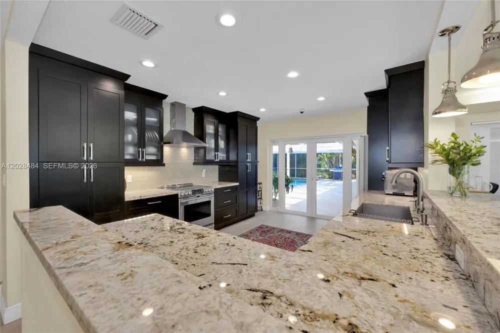 6970 SW 124th St Pinecrest, FL 33156