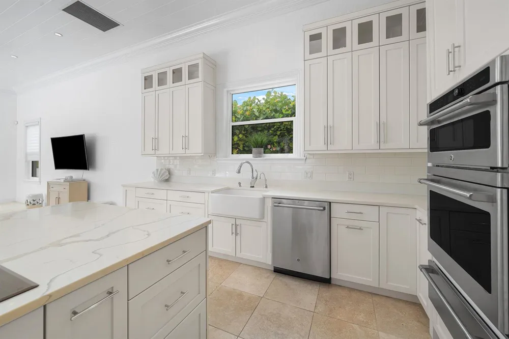 2925 SE Dune Drive Hutchinson Island, FL 34996