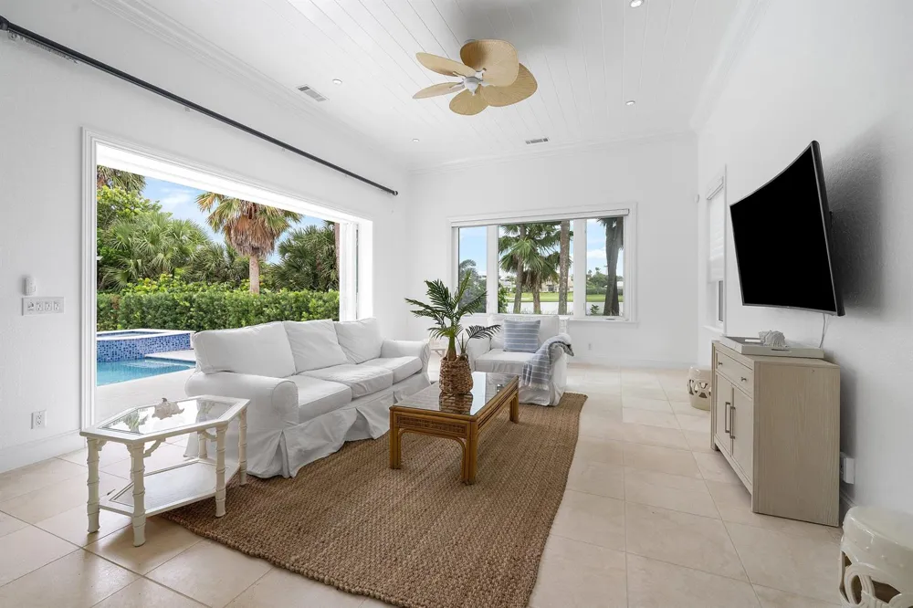 2925 SE Dune Drive Hutchinson Island, FL 34996