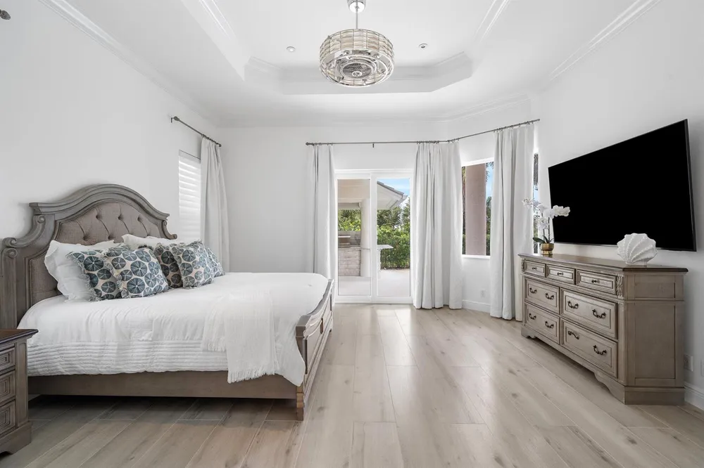 2925 SE Dune Drive Hutchinson Island, FL 34996
