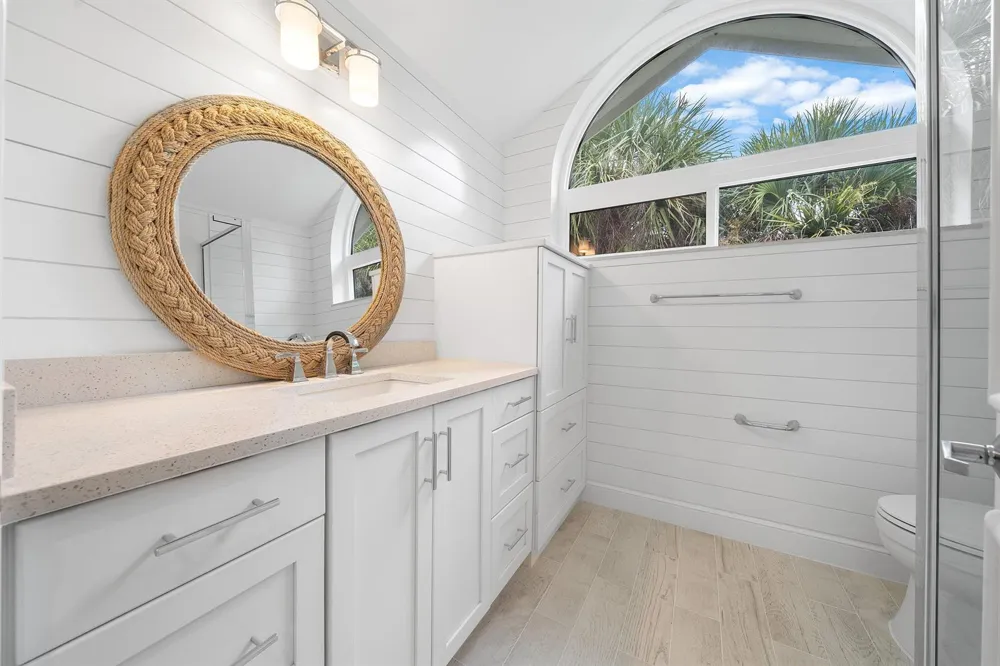 2925 SE Dune Drive Hutchinson Island, FL 34996