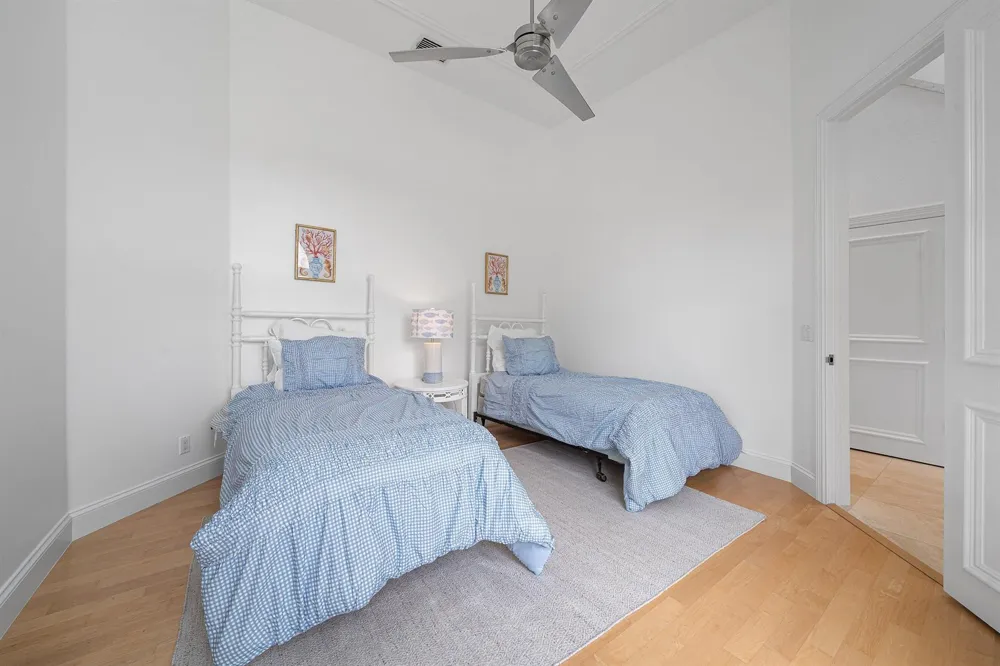 2925 SE Dune Drive Hutchinson Island, FL 34996