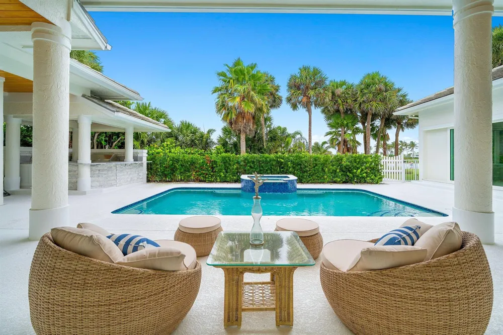 2925 SE Dune Drive Hutchinson Island, FL 34996