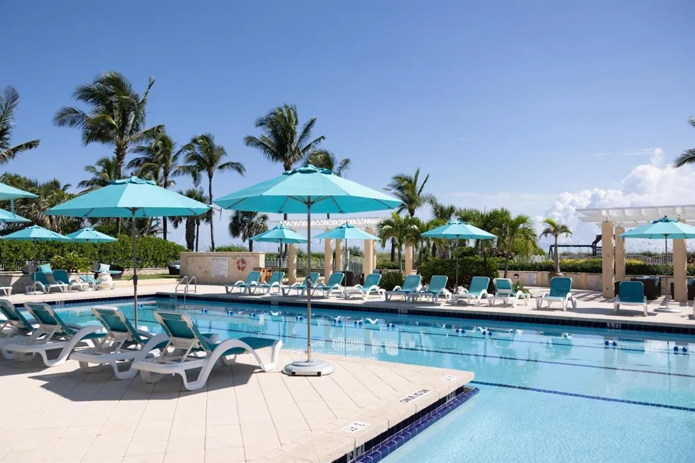 2925 SE Dune Drive Hutchinson Island, FL 34996