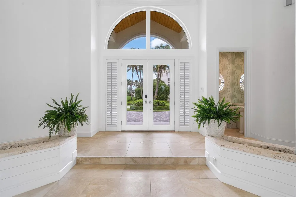 2925 SE Dune Drive Hutchinson Island, FL 34996