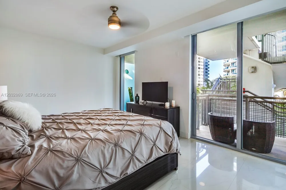 6000 Collins Ave #346 Miami Beach, FL 33140