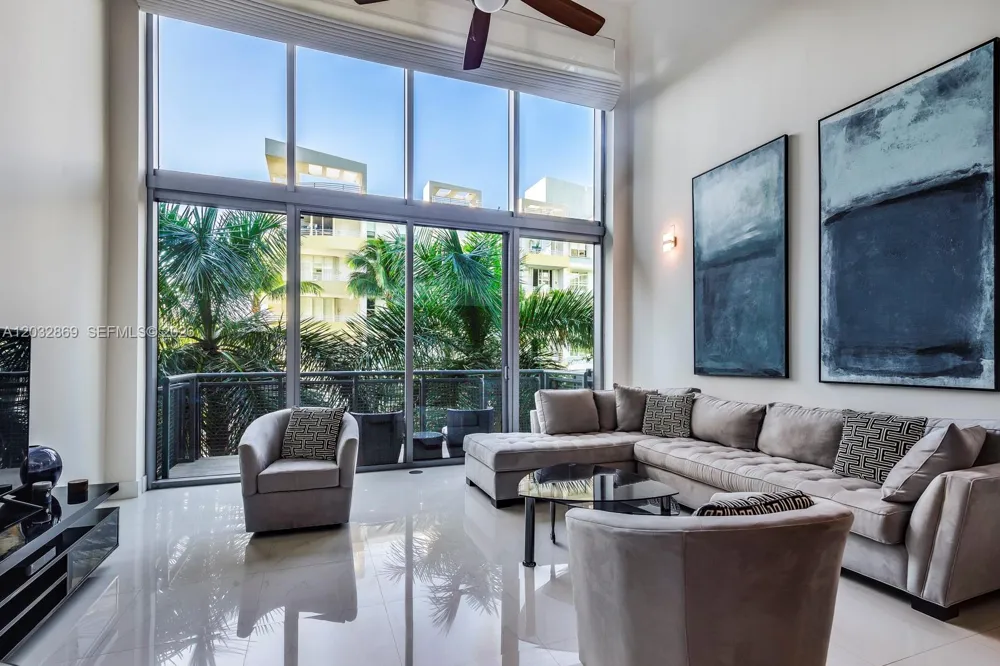 6000 Collins Ave #346 Miami Beach, FL 33140