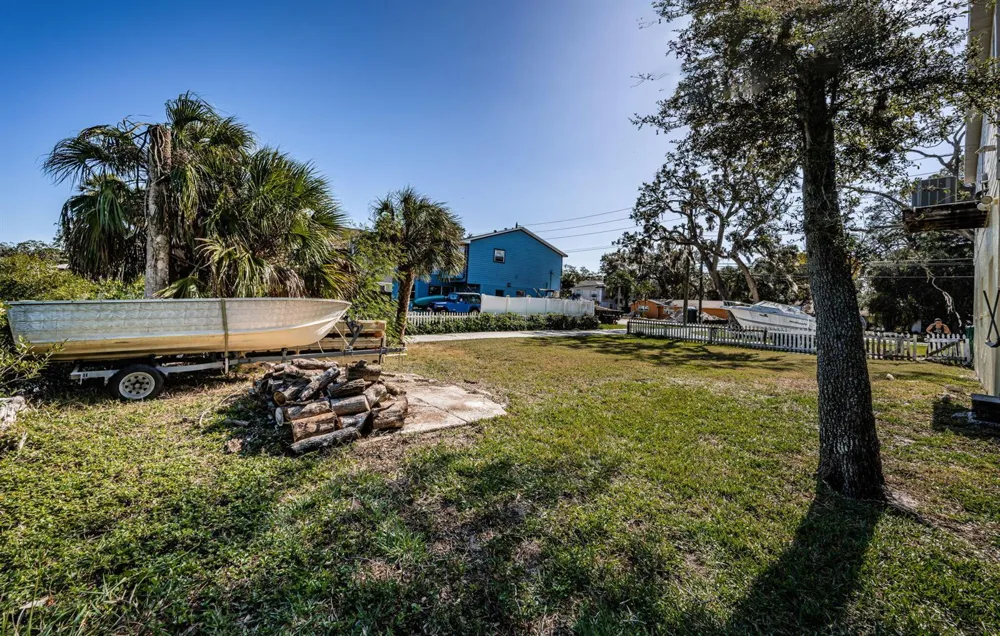 5127 Bay Boulevard 