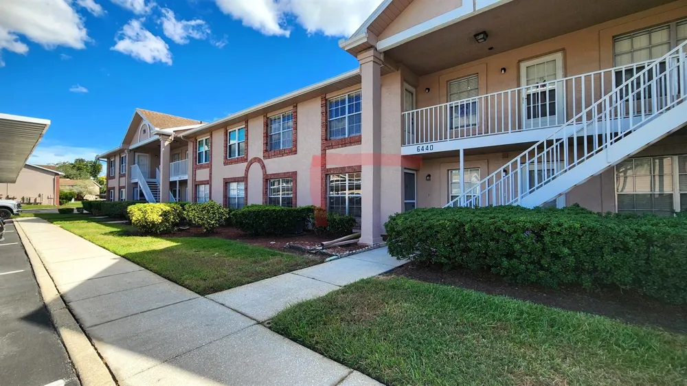 6440 Spring Flower Drive #14 New Port Richey, FL 34653
