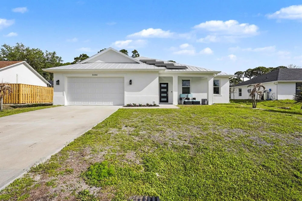 1444 Seeley Circle NW Palm Bay, FL 32907