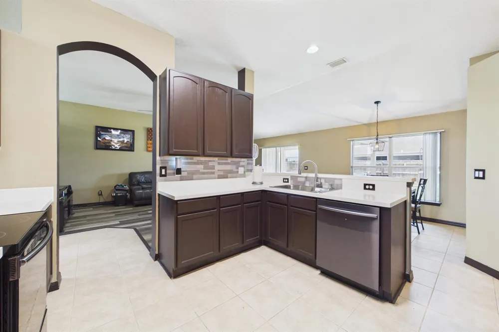 567 Mimosa Street SW Palm Bay, FL 32908
