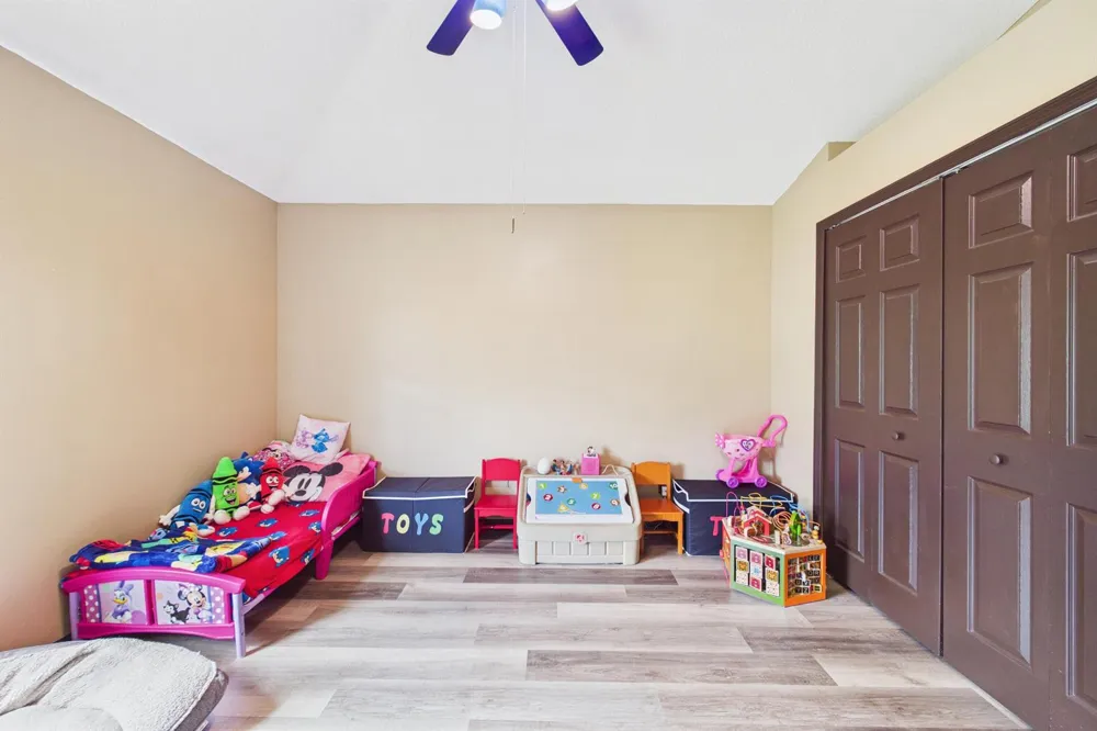 567 Mimosa Street SW Palm Bay, FL 32908