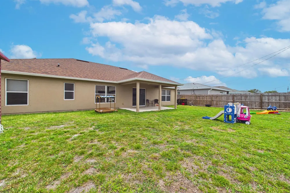 567 Mimosa Street SW Palm Bay, FL 32908