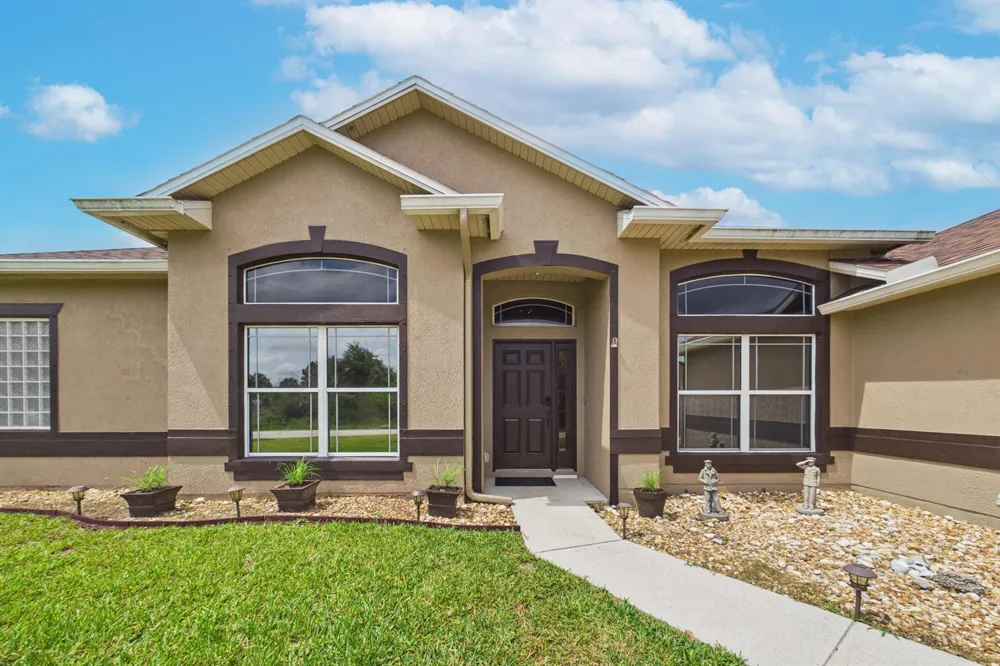 567 Mimosa Street SW Palm Bay, FL 32908