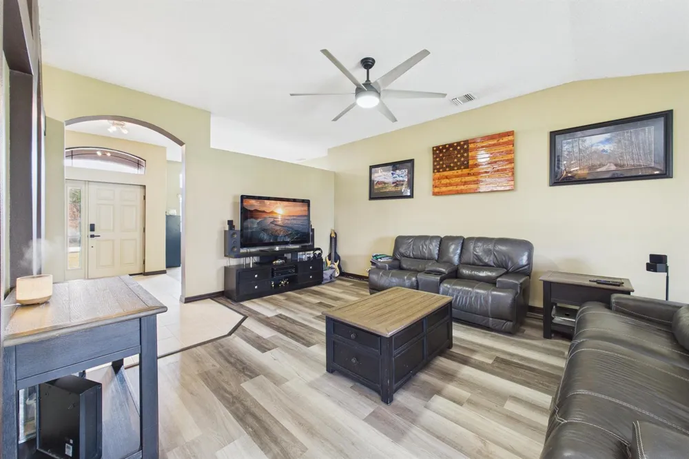 567 Mimosa Street SW Palm Bay, FL 32908