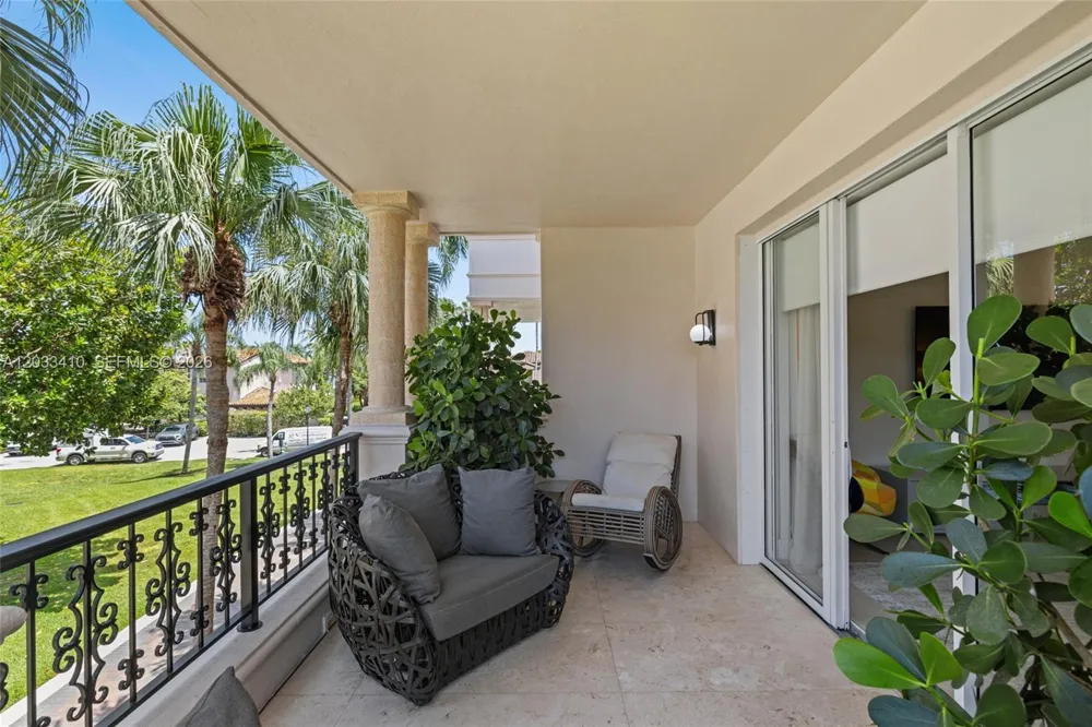 19122 Fisher Island Dr #19122 Miami Beach, FL 33109