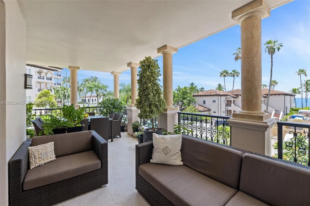 19122 Fisher Island Dr #19122 Miami Beach, FL 33109