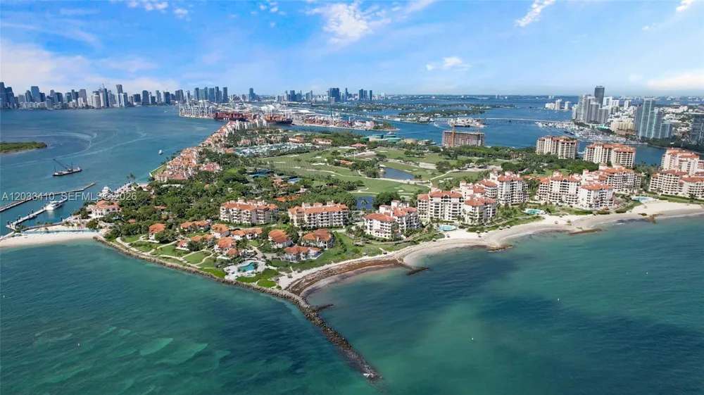 19122 Fisher Island Dr #19122 Miami Beach, FL 33109
