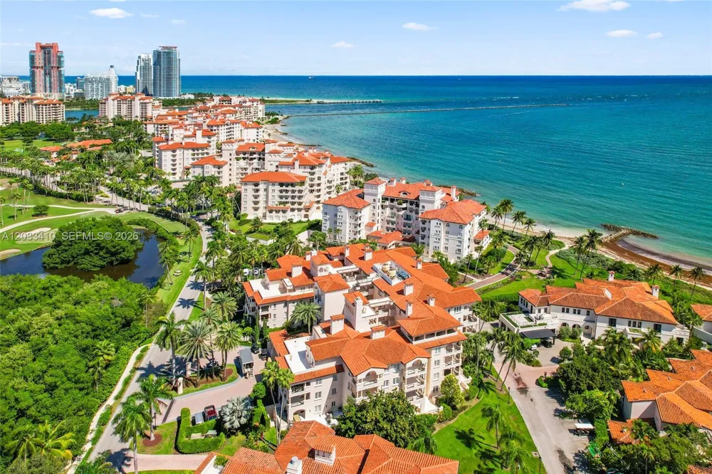19122 Fisher Island Dr #19122 Miami Beach, FL 33109