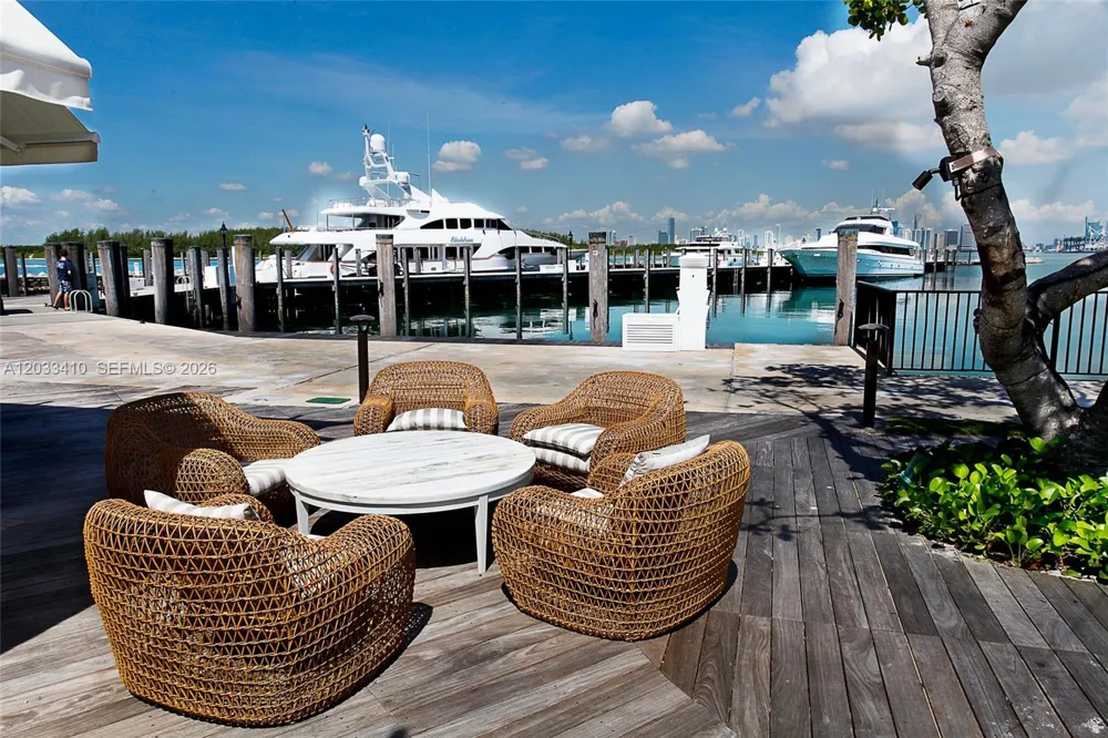19122 Fisher Island Dr #19122 Miami Beach, FL 33109