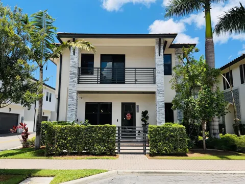 8288 NW 44th Terrace