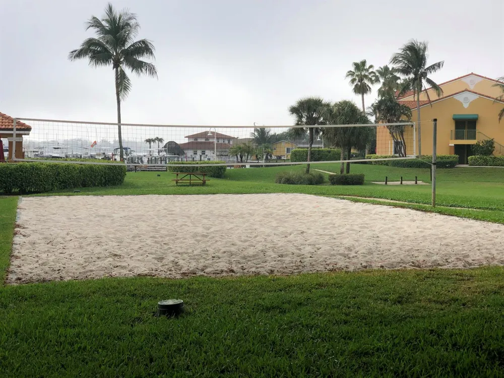 167 Yacht Club Way #204 Hypoluxo, FL 33462