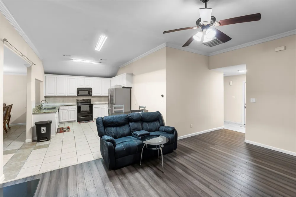 1121 Sam Houston Drive Garland, TX 75042