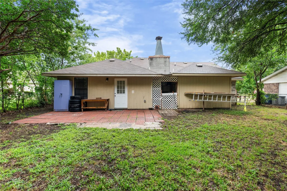 1121 Sam Houston Drive Garland, TX 75042
