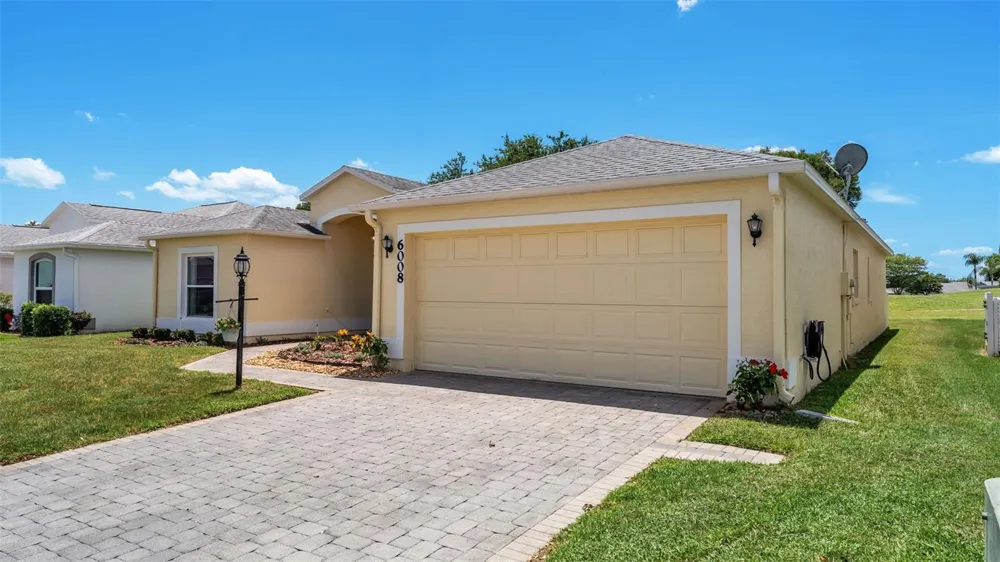 6008 SWALLOW DRIVE Lakeland, FL 33809