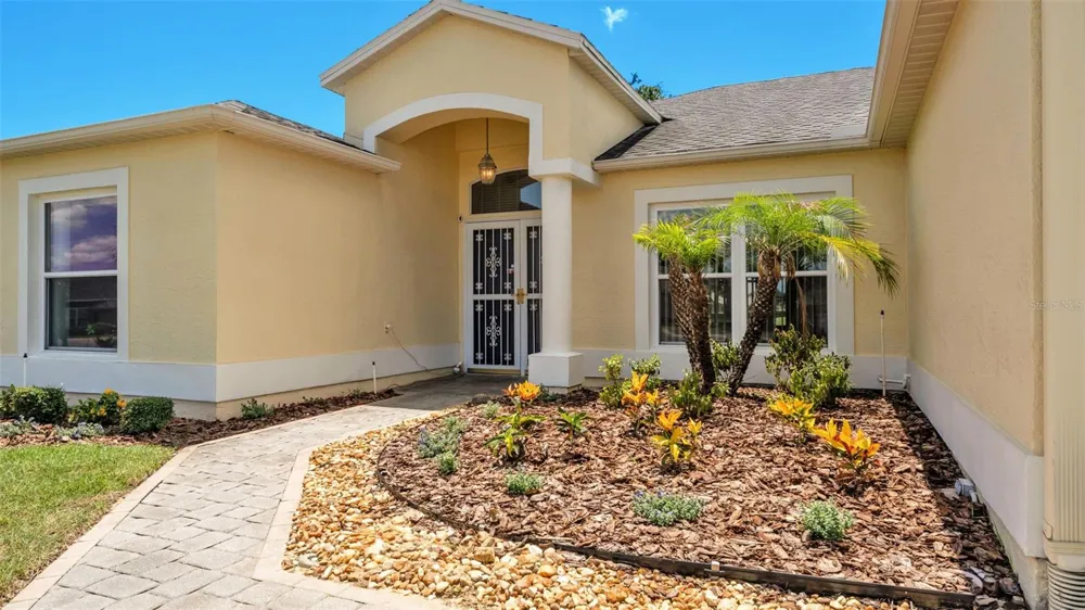 6008 SWALLOW DRIVE Lakeland, FL 33809